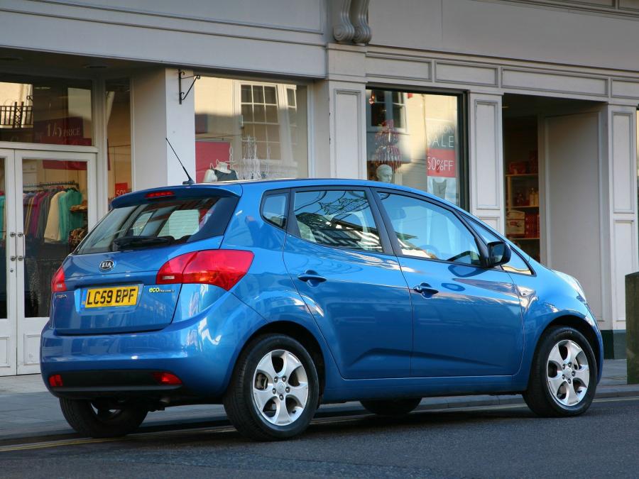  Kia Venga 2009 года  (UK) (фото 9 из 16)
